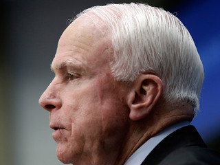 Sen. McCain caught playing iPhone poker game during Senate hearing on Syria