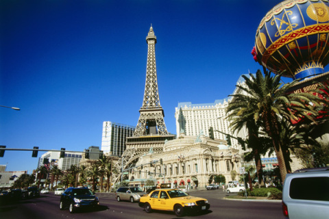 Las Vegas Cabbie Returns Huge Cash Stash to Anonymous Poker Pro