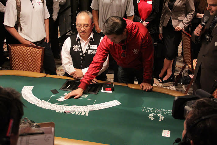 Money Bubble Bursts At 2014 World Series of Poker Main Event