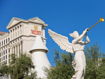 Caesars Follows The Lead Of Other Casinos, Ends Cash Play At Poker Tables