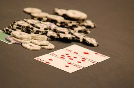 Being Deceptive by Not Being Deceptive — A Poker Paradox Explained