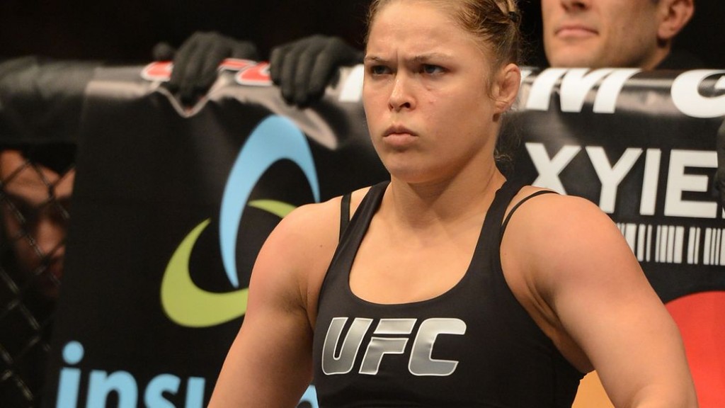 7 Reasons Poker Needs to Sign Ronda Rousey to a Sponsorship