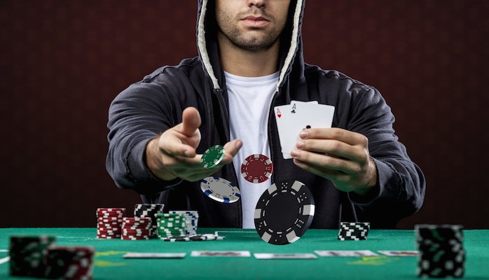 4 Leadership Lessons From Playing Poker Professionally