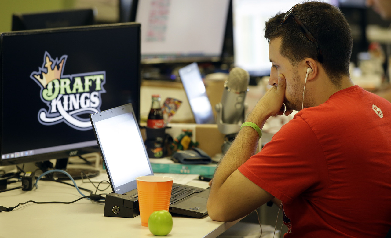 What's the difference between online poker and daily fantasy sports?