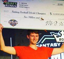 Poker Player Aaron Jones Wins $5 Million In DraftKings Fantasy Football World …
