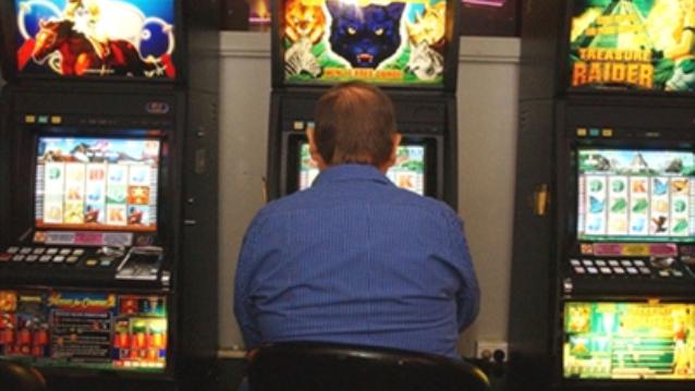 Queensland allows punters to use larger notes in poker machines