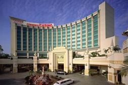 2014 World Poker Tour LA Poker Classic Day 2: Blackman Leads Again; Ivey …