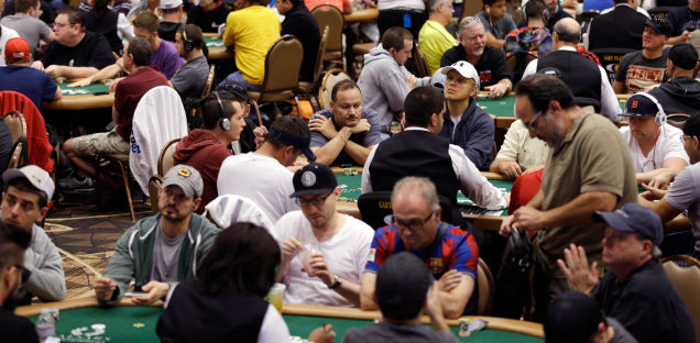 World Series Of Poker Main Event Experiences Rain Delay