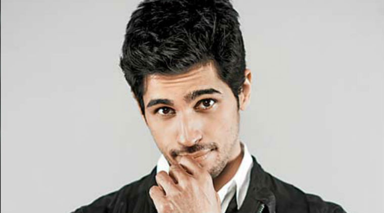 Sidharth Malhotra has a poker fixation?